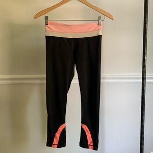 Lululemon Inspire crop